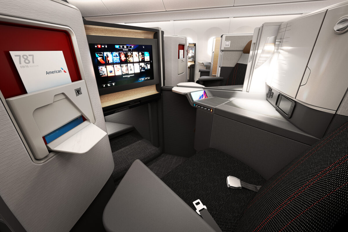 American Airlines Flights and Reviews